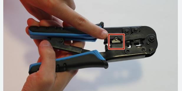 How to connect an RJ45 connector
